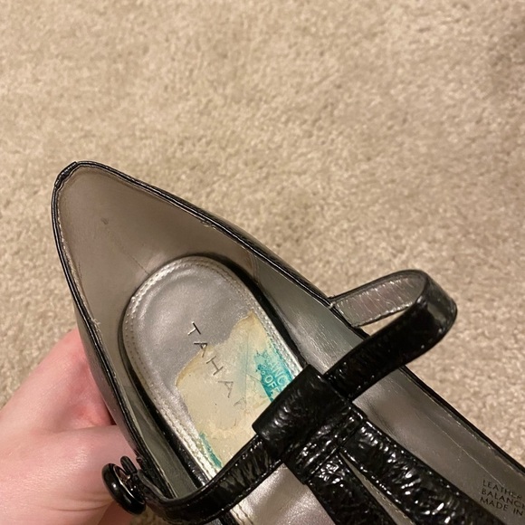 Tahari Black Heels - Picture 6 of 13